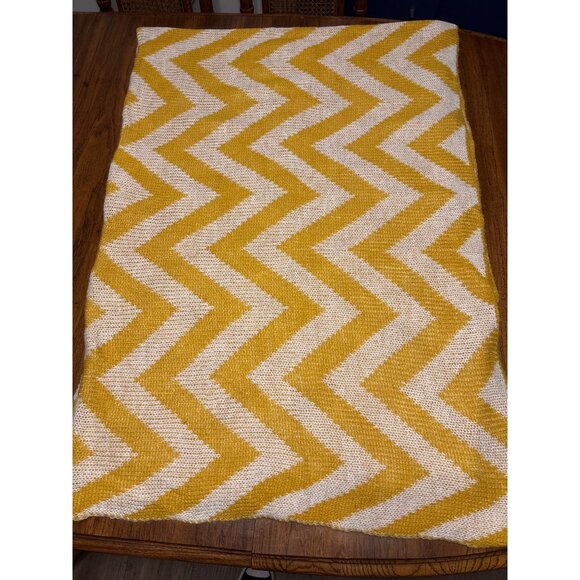 Pottery Barn Acrylic Chevron Throw Blanket 55"x80" Yellow & White - Picture 1 of 4